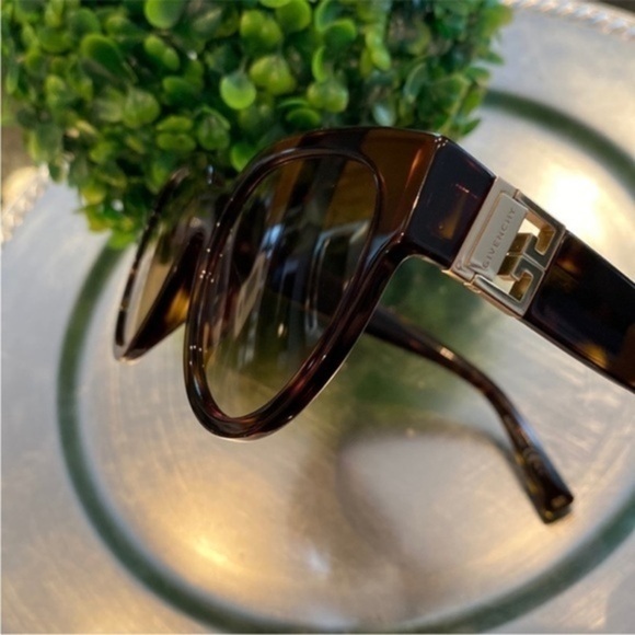 NWT Authentic Givenchy 53mm Havana Brown Sunglasses w/Case